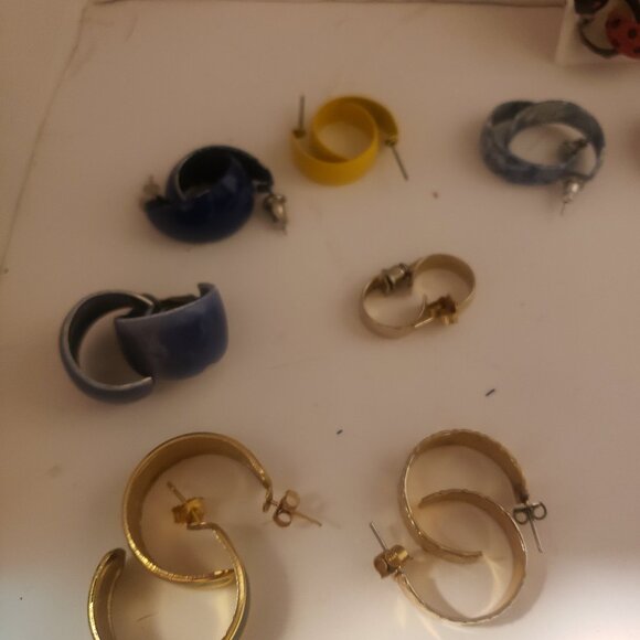 16 Pierced Wide Hoop Earrings Bag #2 - Picture 5 of 7